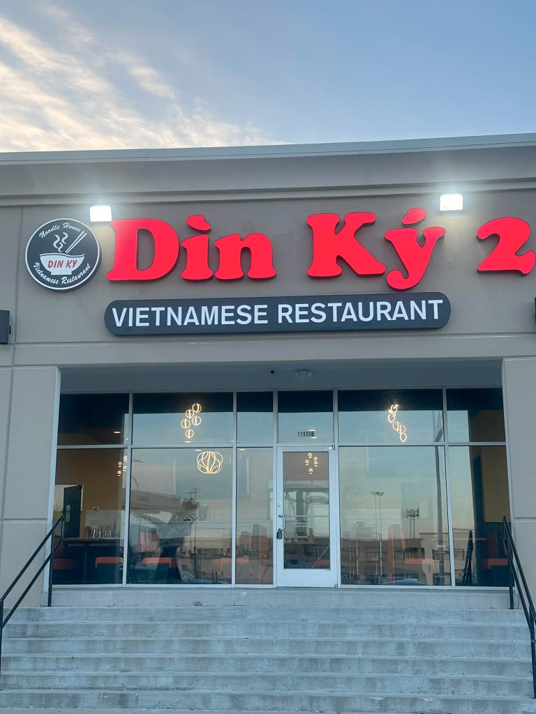 Dìn Ký 2 Vietnamese Restaurant — storefront on Bellaire Blvd, Houston